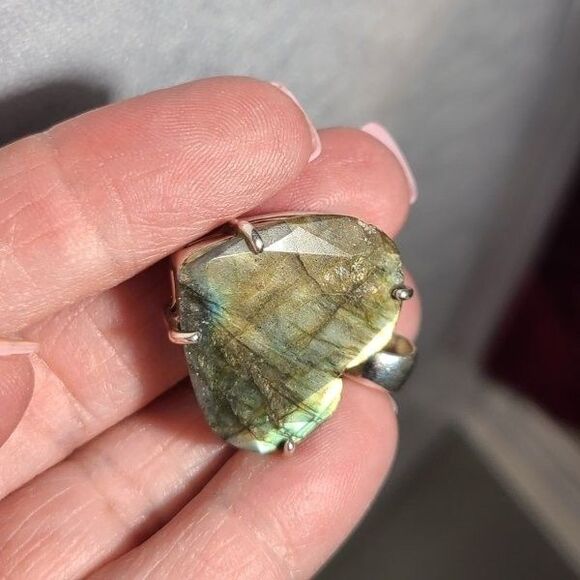 Labradorite Heart Pendant | Sterling Silver Iridescent Gemstone Necklace Charm - Picture 2 of 9